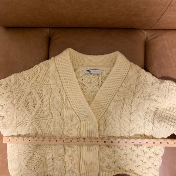 BLOGGER FAV ZARA Chunky Cable Knit Cropped Cardigan 3653/027, Yellow, Size S - Picture 7 of 8